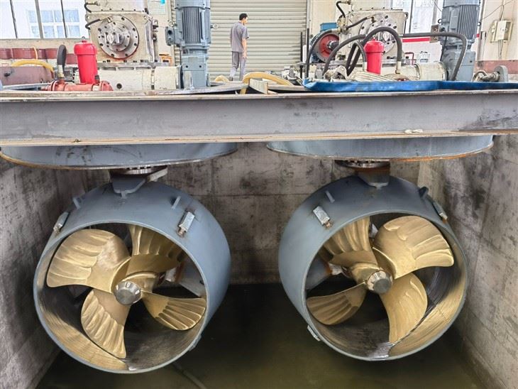 Hydraulic Motor Drived Well Mounted Fixed Pitch Azimuth Thruster manufacturers